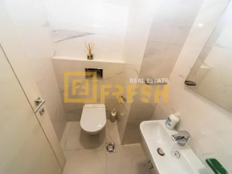Izdavanje, dvosoban stan, 70m², City Kvart, Podgorica - image 13