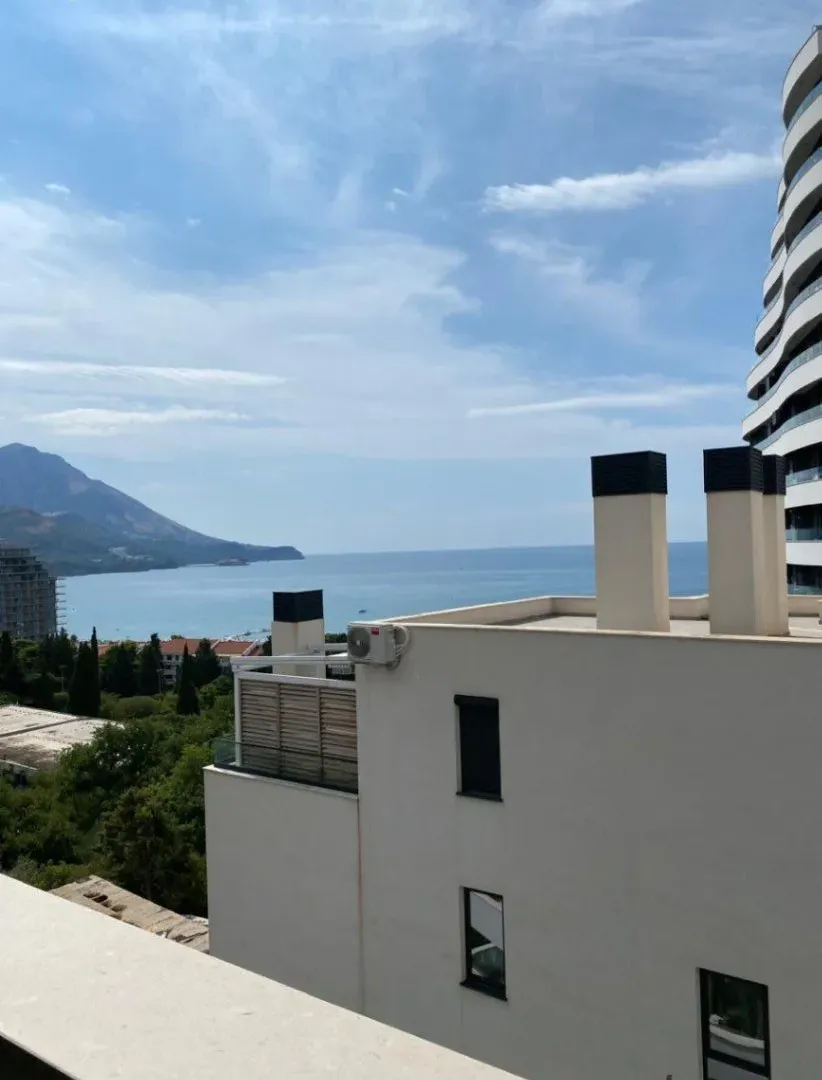 Sale, one bedroom apartment, 42m², Bečići, Budva