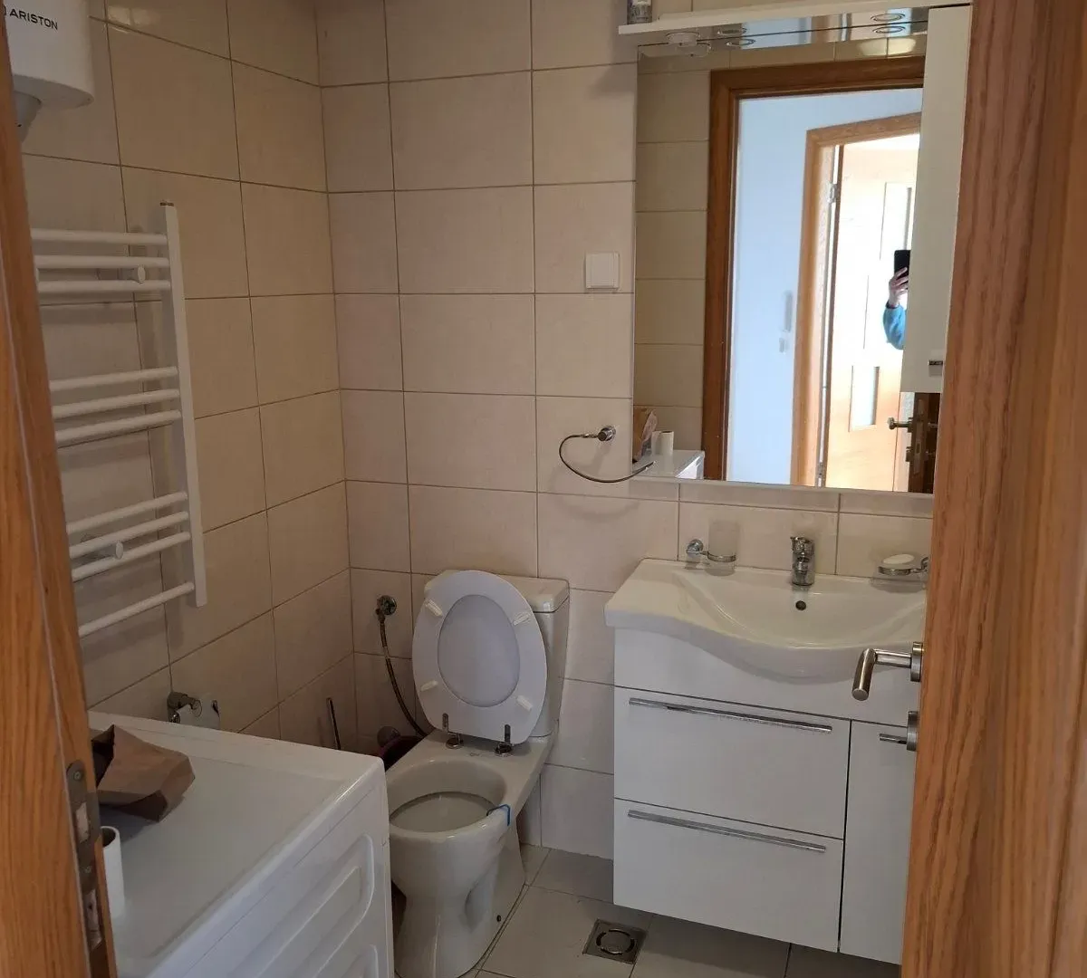 Izdavanje, jednosoban stan, 45m², Stari Aerodrom, Podgorica