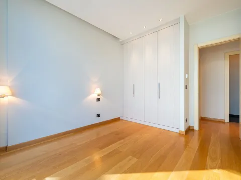 Rent, two bedroom apartment, 88m², Kod Capital Plaze, Podgorica - image 15