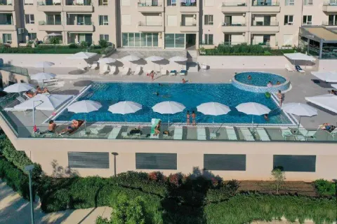 Sale, two bedroom apartment, 66m², Bečići, Budva - image 3