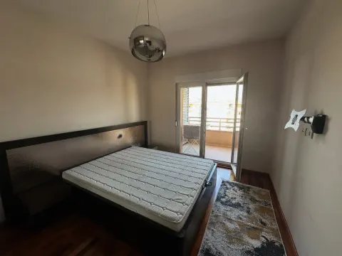 Izdavanje, jednosoban stan, 53m², City Kvart, Podgorica - image 5