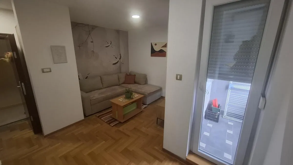 Rent, studio apartment, 28m², Grbavica, Novi Sad Sve Podlokacije