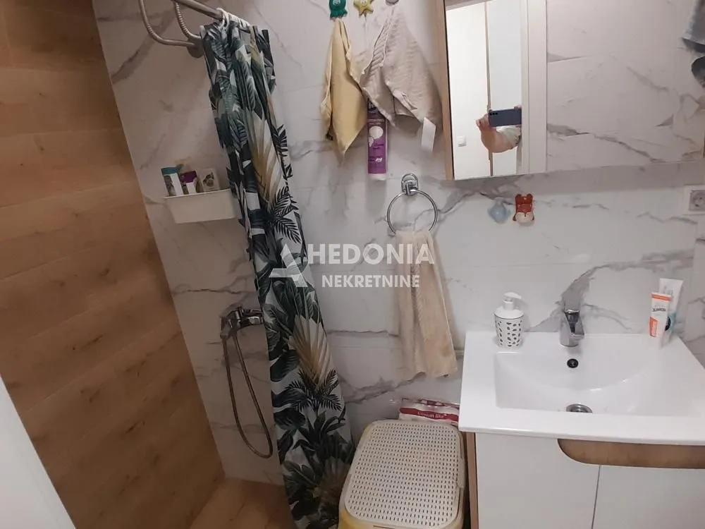 Prodaja, dvosoban stan, 64m², Novi Beograd Blok 1 Fontana, Novi Beograd Sve Podlokacije