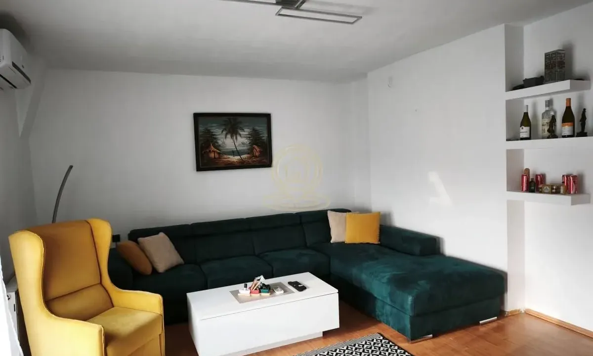 Sale, three bedroom apartment, 70m², Medijana, Niš