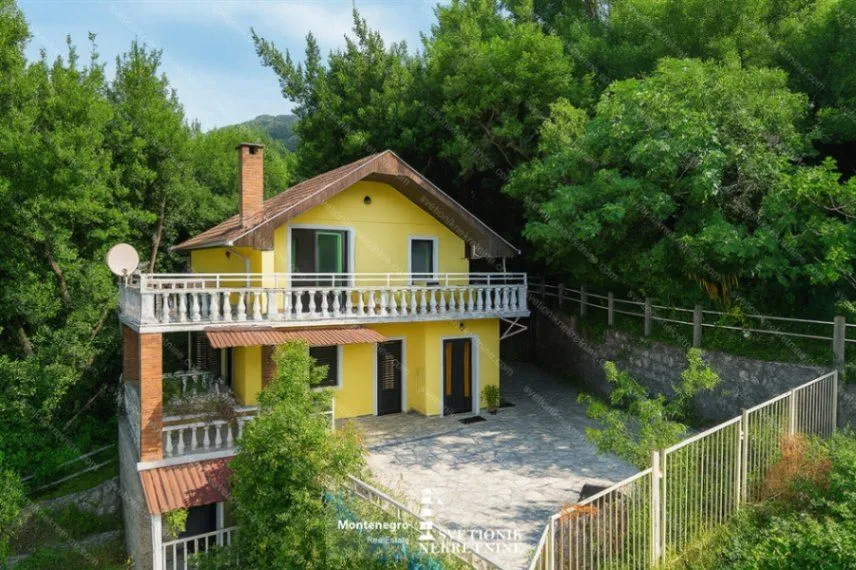 Prodaja, kuća, 80m², Ratiševina, Herceg Novi
