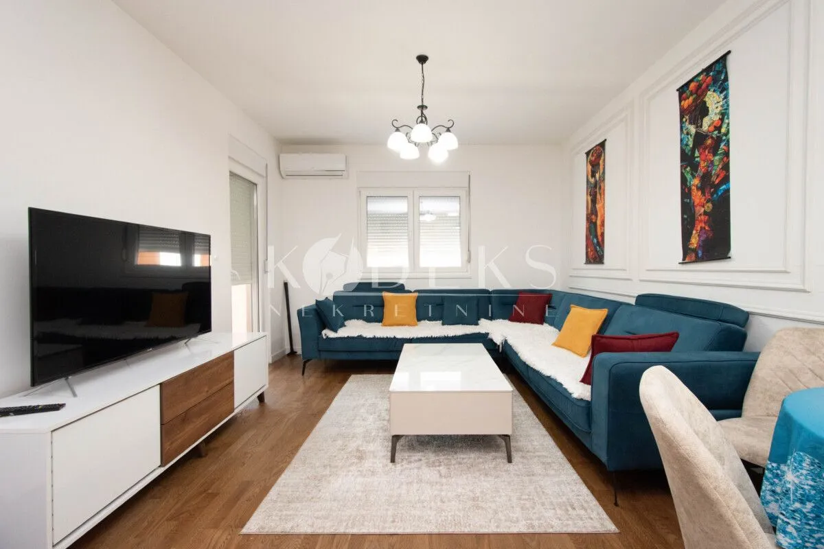 Izdavanje, jednosoban stan, 45m², Stari Aerodrom, Podgorica