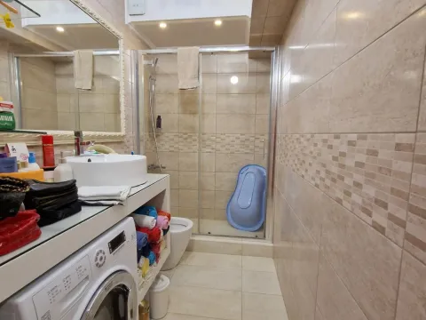 Sale, two bedroom apartment, 90m², Budva, Crna Gora - image 23