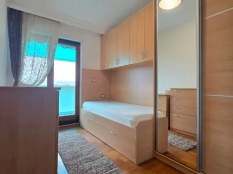 Sale, three bedroom apartment, 130m², Stari Aerodrom, Podgorica - image 11