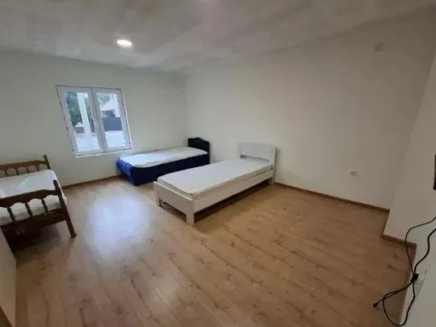 Izdavanje, kuća, 90m², Boljevci, Surčin - image 5
