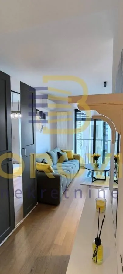Rent, studio apartment, 28m², Cvetkova Pijaca, Zvezdara Sve Podlokacije