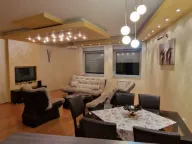 Izdavanje, trosoban stan, 100m², Centar, Novi Sad - image 10