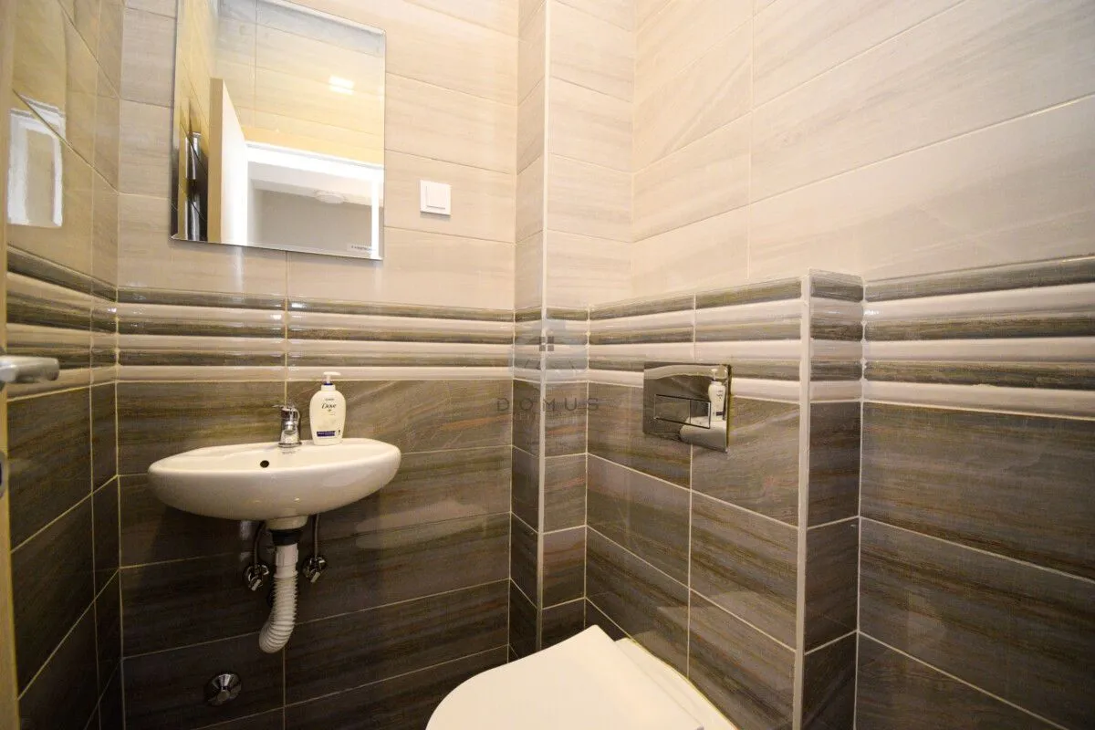 Rent, office space, 74m², Stari Aerodrom, Podgorica