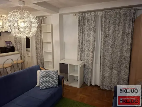 Izdavanje, garsonjera, 25m², Centar, Novi Sad - image 7