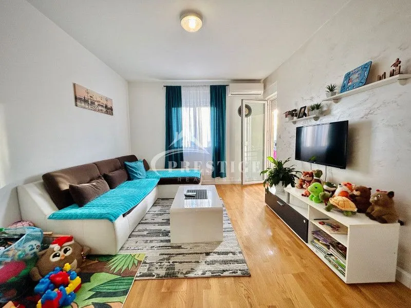 Prodaja, jednosoban stan, 50m², Stari Aerodrom, Podgorica