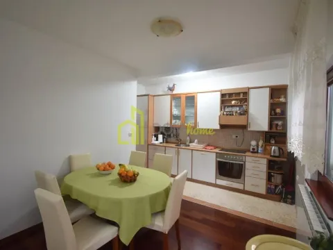 Rent, three bedroom apartment, 100m², Gorica C, Podgorica - image 6