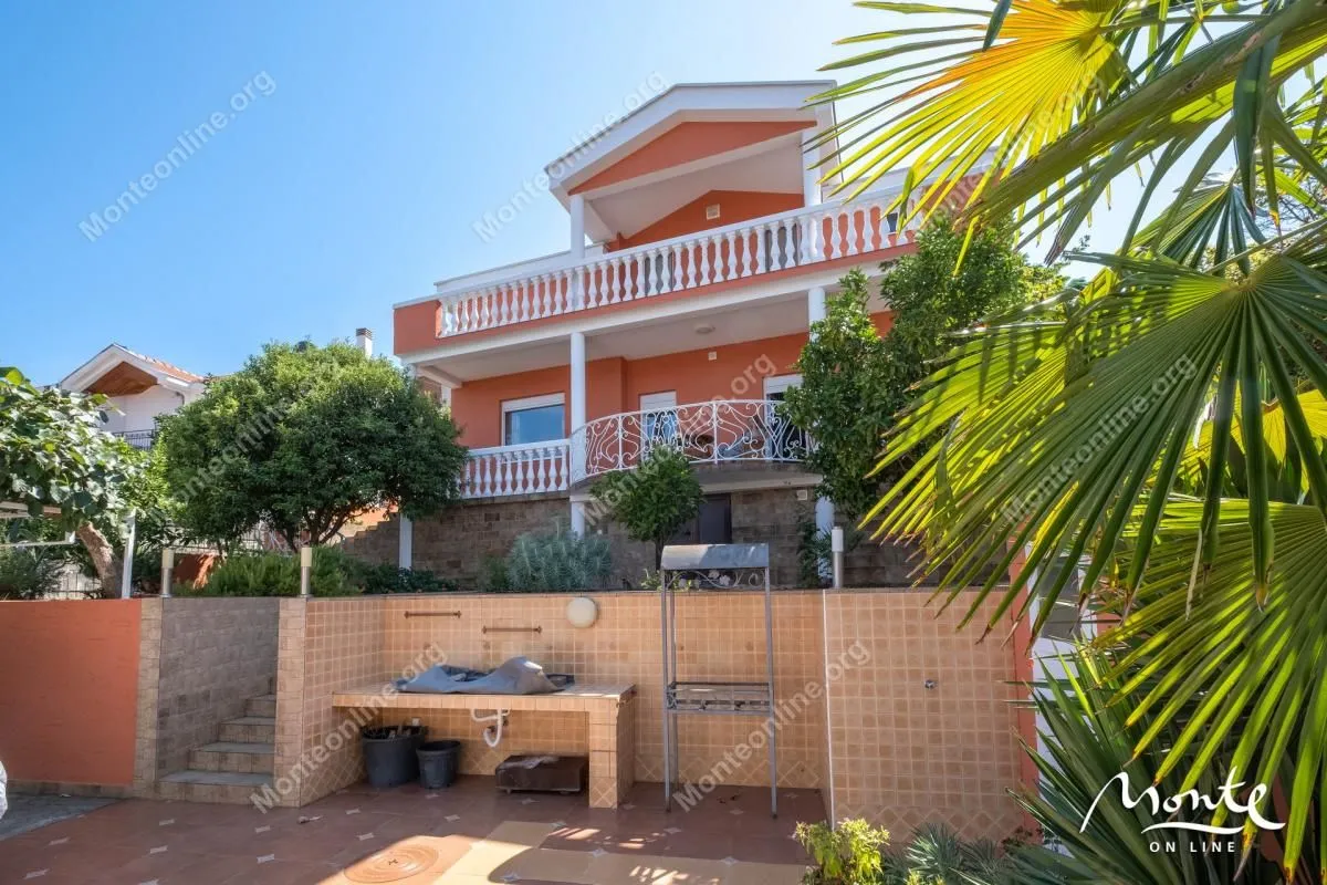 Prodaja, kuća, 89m², Krašići, Tivat