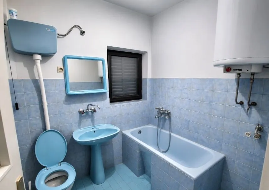Sale, house, 260m², Centar, Loznica