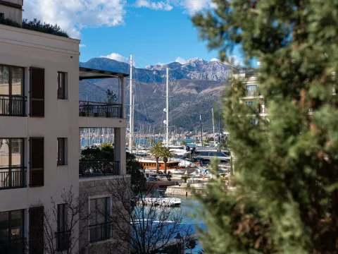 Prodaja, dvosoban stan, 152m², Porto Montenegro, Tivat - image 18