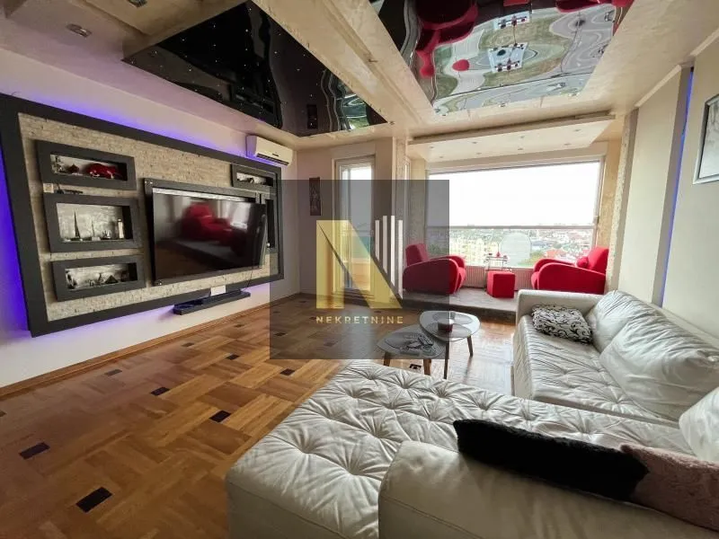 Prodaja, trosoban stan, 108m², Bulevar patrijarha Pavla, Novi Sad Sve Podlokacije