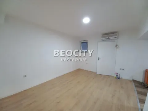 Prodaja, stan, 26m², Centar, Novi Sad - image 1