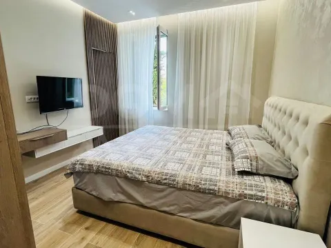 Rent, two bedroom apartment, 72m², Tivat, Crna Gora - image 2
