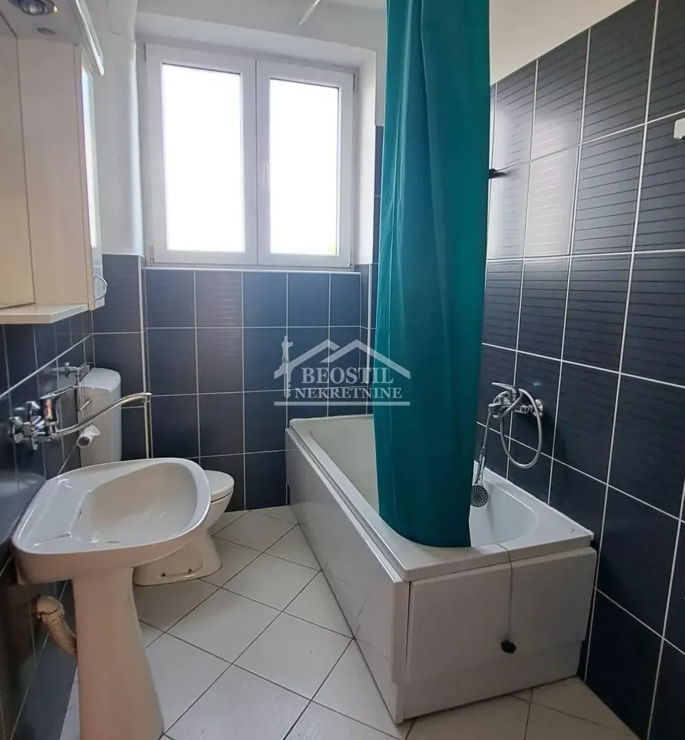 Prodaja, dvosoban stan, 61m², Stari Grad, Beograd