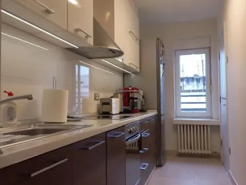 Izdavanje, stan, 180m², Stari Grad, Beograd - image 10