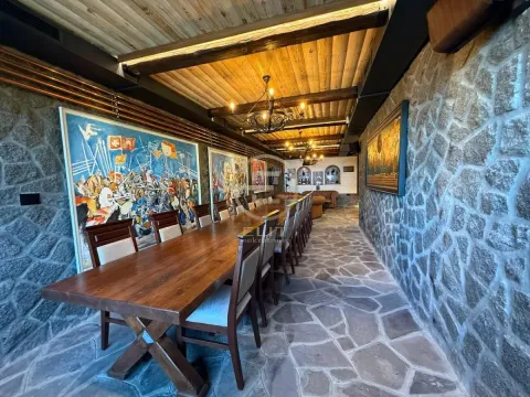 Prodaja, kuća, 318m², Sremska Kamenica, Petrovaradin - image 50