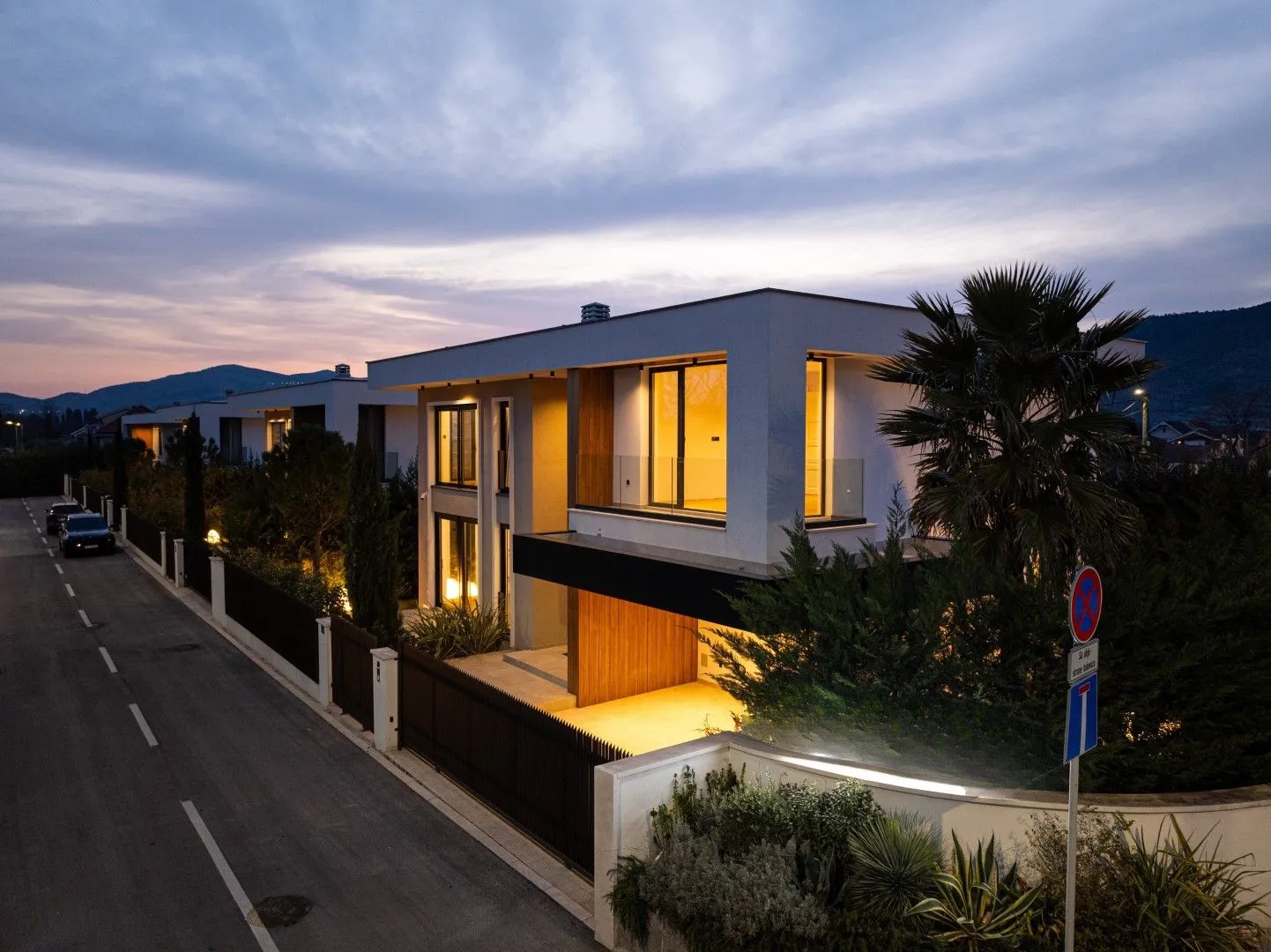 Sale, house, 262m², Gornja Gorica, Podgorica