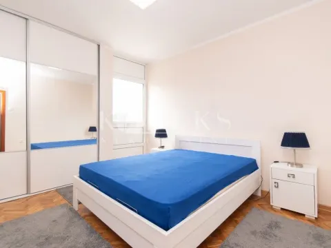 Izdavanje, jednosoban stan, 65m², Centar, Podgorica - image 7