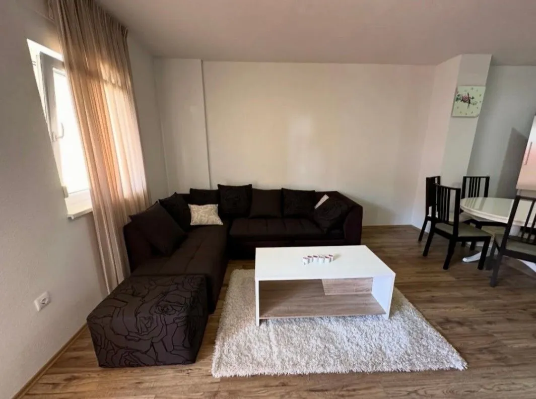 Izdavanje, jednosoban stan, 60m², Ilino, Bar