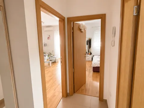 Prodaja, jednosoban stan, 48m², Tuški Put, Podgorica - image 4