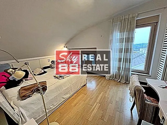 Sale, four bedroom apartment, 130m², Vračar Hram, Vračar Sve Podlokacije