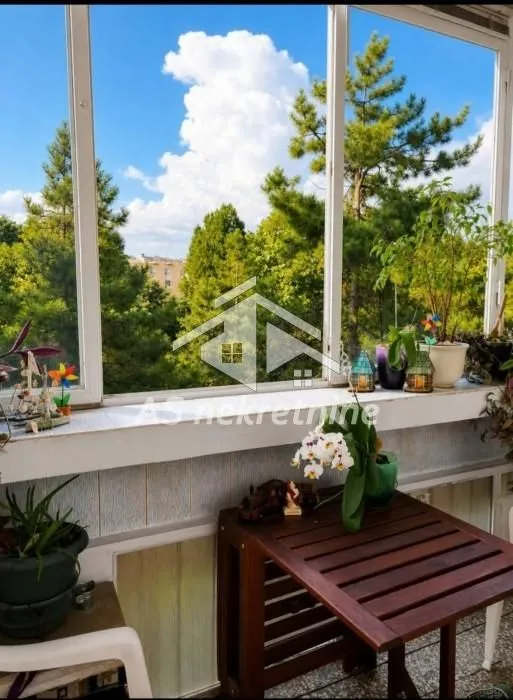 Izdavanje, četvorosoban stan, 90m², Novi Beograd Blok 28, Novi Beograd Sve Podlokacije