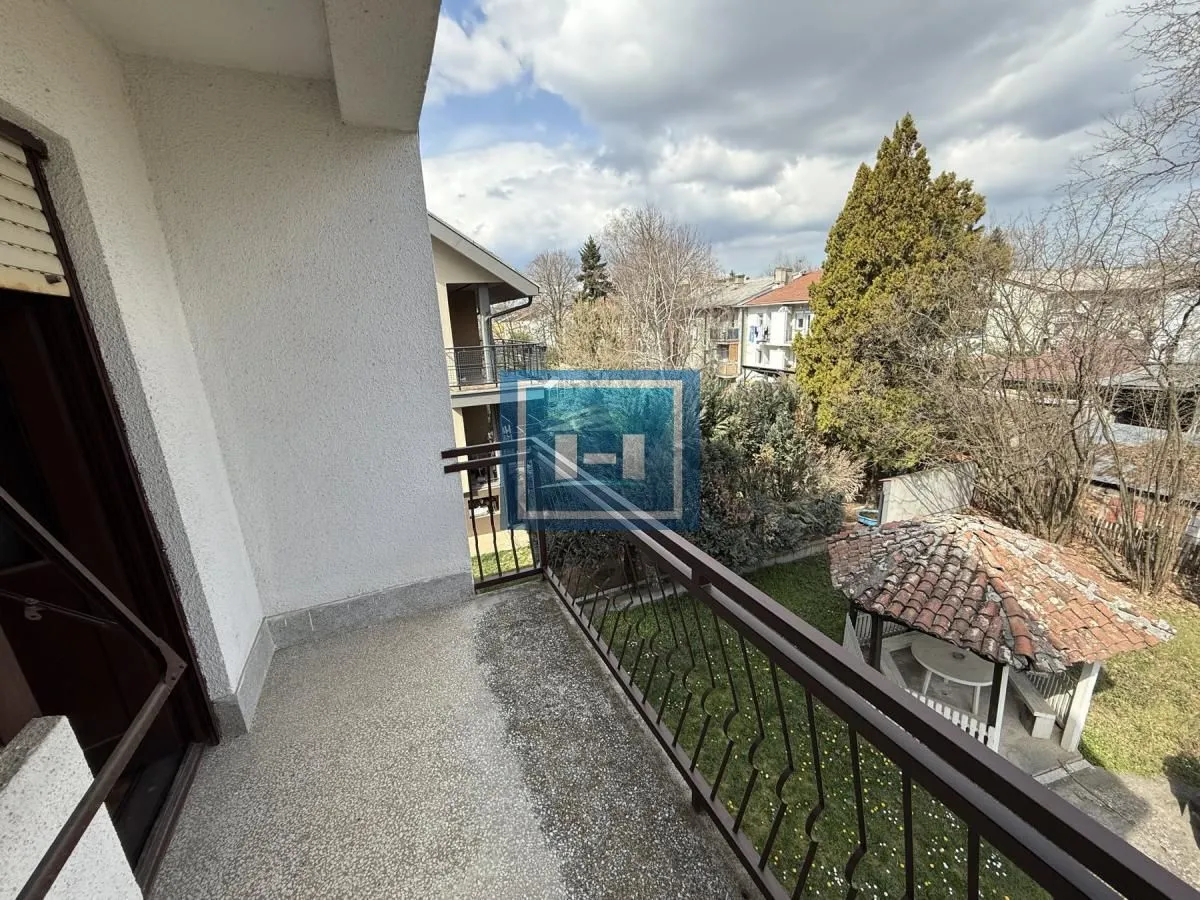Sale, house, 257m², Strelište, Jagodina
