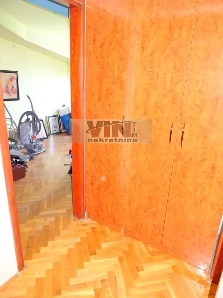 Prodaja, trosoban stan, 71m², Karaburma, Palilula Sve Podlokacije