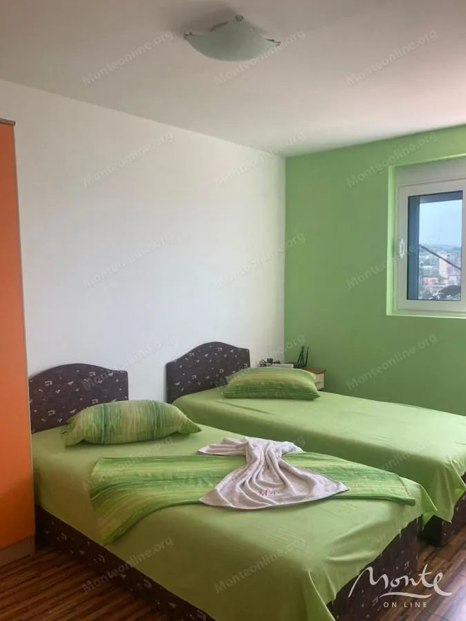 Sale, office space, 1800m², Utjeha, Bar