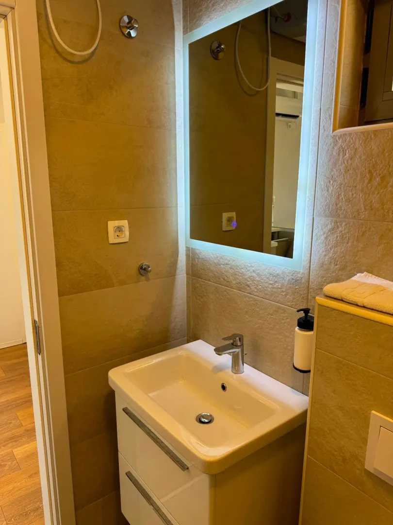 Prodaja, dvosoban stan, 42m², Kavač, Kotor
