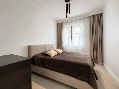 Izdavanje, dvosoban stan, 87m², Bečići, Budva - image 3