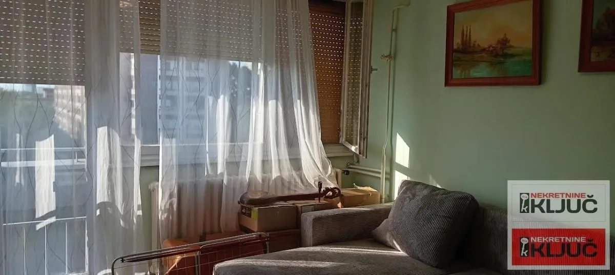 Sale, three bedroom apartment, 70m², Bulevar Oslobodjenja, Novi Sad Sve Podlokacije