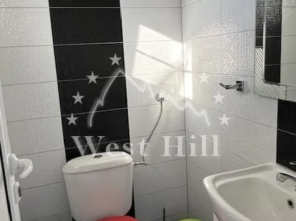 Sale, three bedroom apartment, 85m², Sveti Stefan, Budva - image 26