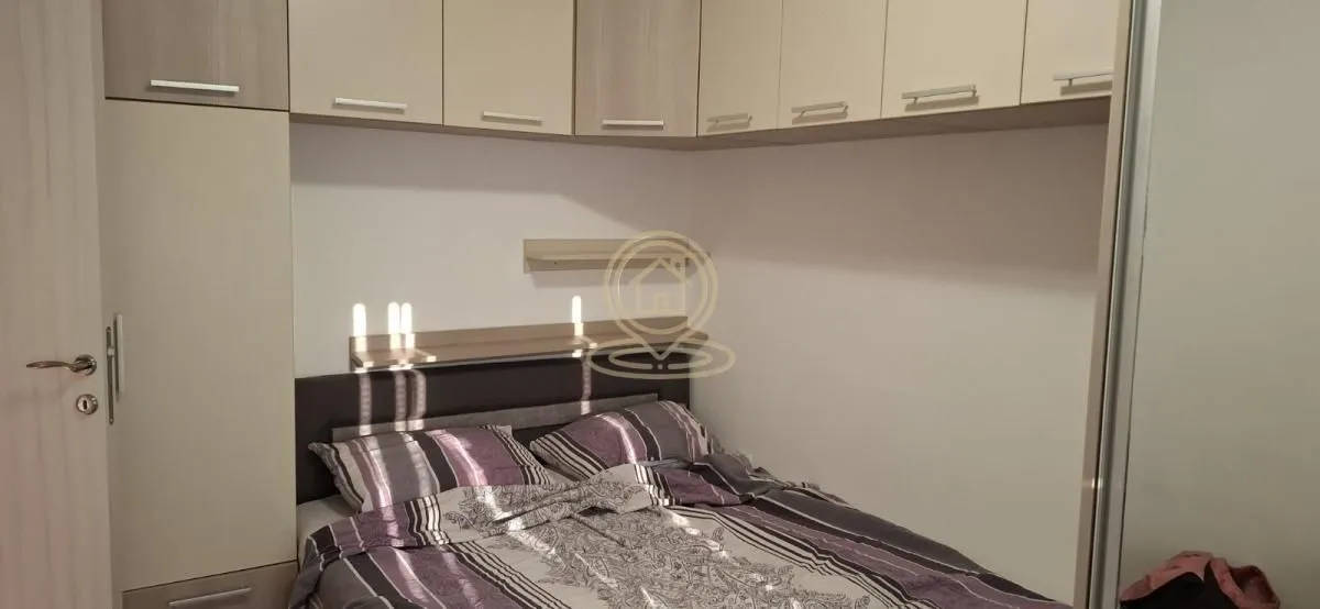 Izdavanje, dvosoban stan, 46m², Socijalno, Novi Sad Sve Podlokacije