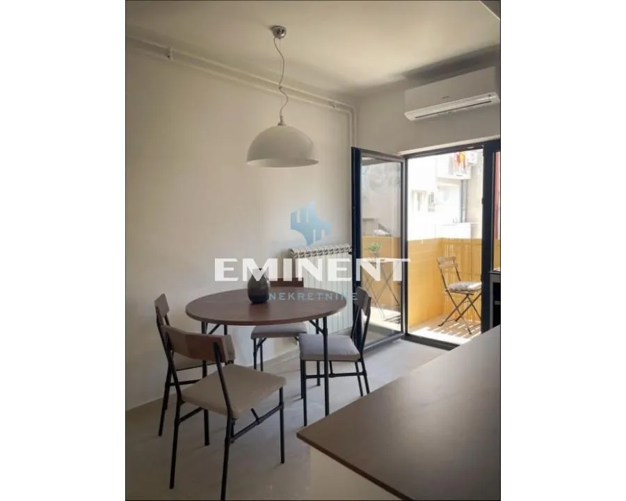 Rent, apartment, 40m², Kalenić Pijaca, Vračar Sve Podlokacije