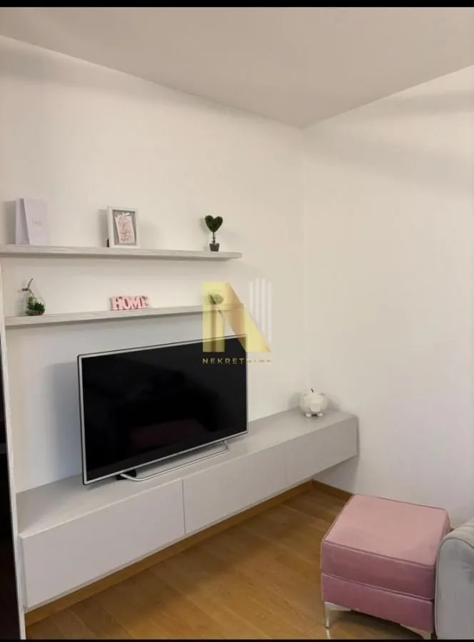 Izdavanje, jednosoban stan, 44m², Rotkvarija, Novi Sad Sve Podlokacije