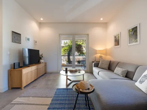 Prodaja, jednosoban stan, 57m², Luštica Bay, Tivat - image 2