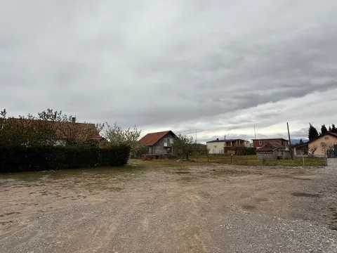 Rent, land lot, 1100m², Zeta, Podgorica - image 2