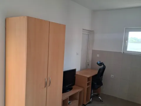 Rent, studio apartment, 20m², Polje, Bar - image 4