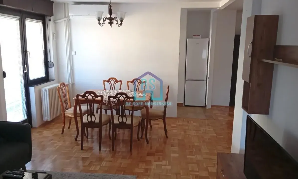 Prodaja, trosoban stan, 66m², Novo naselje, Novi Sad