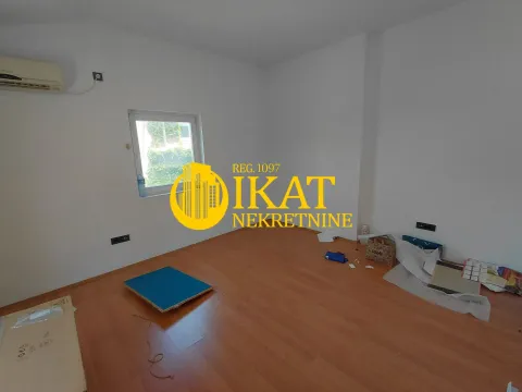 Prodaja, četvorosoban stan, 127m², Stari Grad, Beograd - image 9